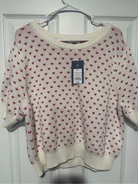 Target Cream Short-Sleeve Crewneck Sweater with Red Heart Motif